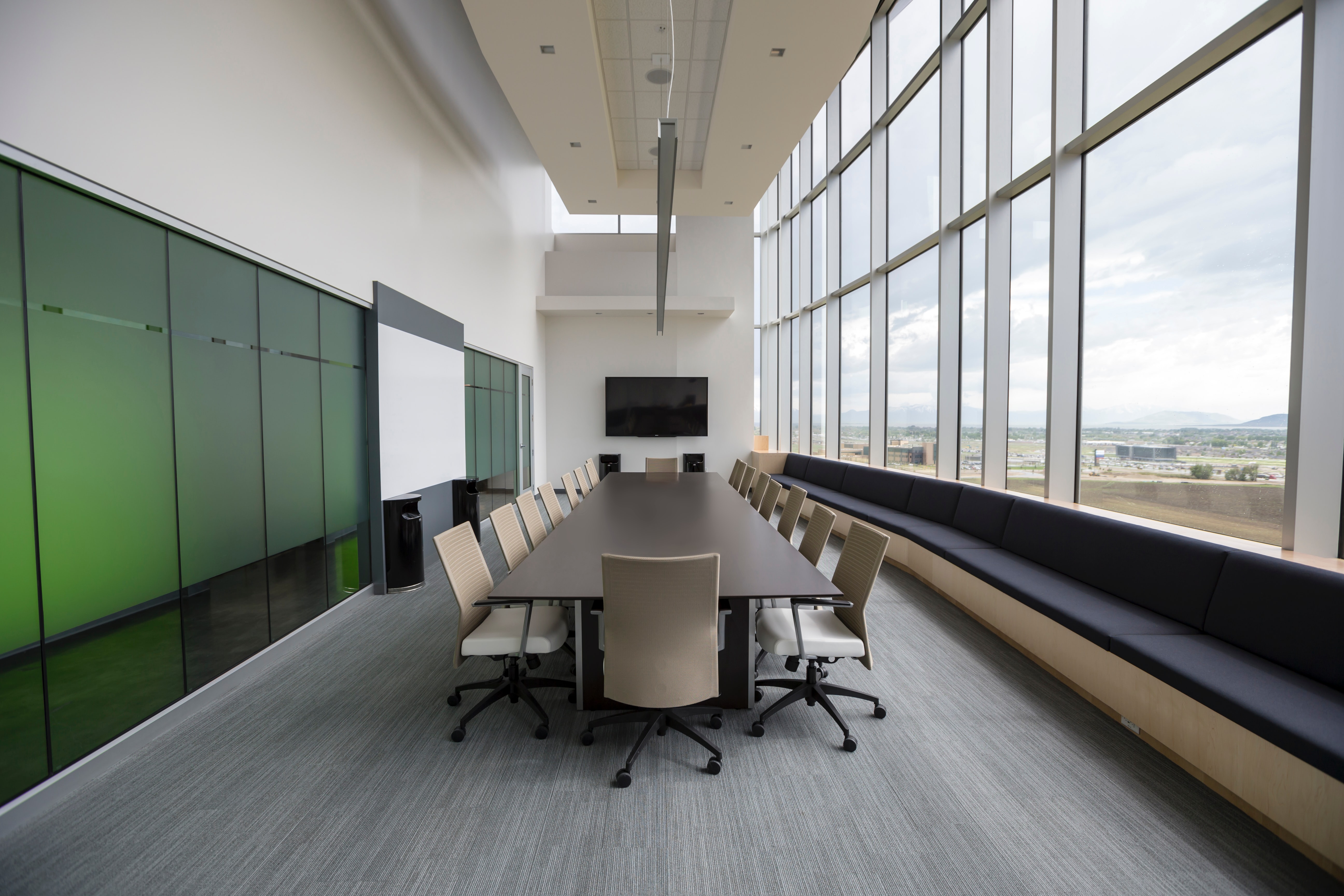 Why Your Conference Room Needs an AV System ?